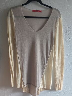 Freeloader Two-Tone V-Neck Long Sleeve Top in Beige and Cream